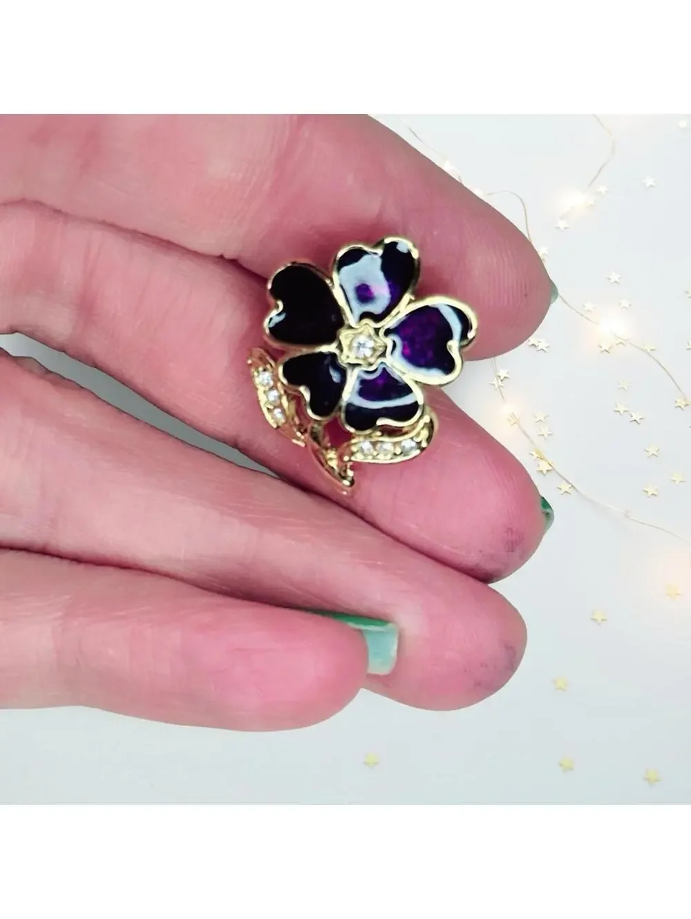 284. Vintage Enamel Purple and Gold Flower Pin